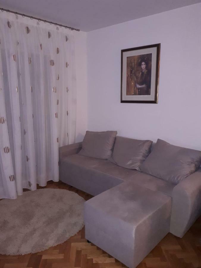 Apartment Jakov Senj  Eksteriør billede